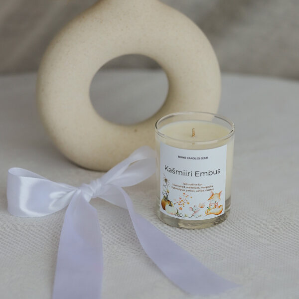 Kašmiiri Embus (kaunistusteta)